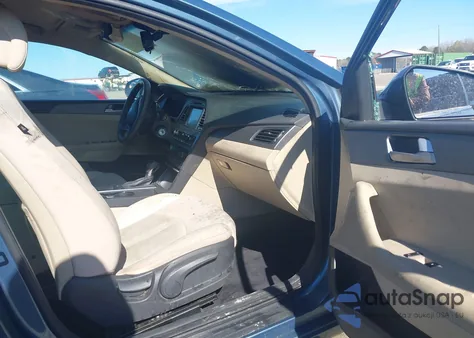 2017 Hyundai Sonata Se z USA, uszkodzony, nr VIN 5NPE24AF1HH473477